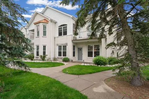 201 Adams Pointe Blvd # 10, Mars, PA 16046