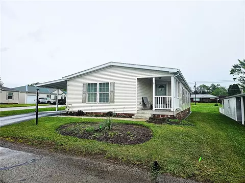612 Primrose Ln, Mount Pleasant, PA 15666