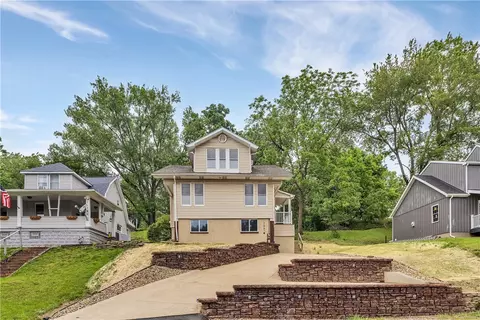 7661 Pennsylvania Ave, Irwin, PA 15642