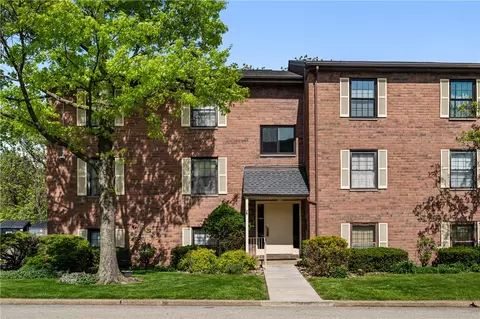 7539 Penn Bridge Ct, Pittsburgh, PA 15221