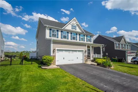 250 Regency Dr, Eighty Four, PA 15330