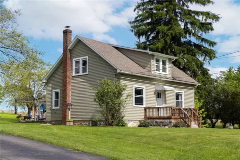 430 N Main St, Harrisville, PA 16038