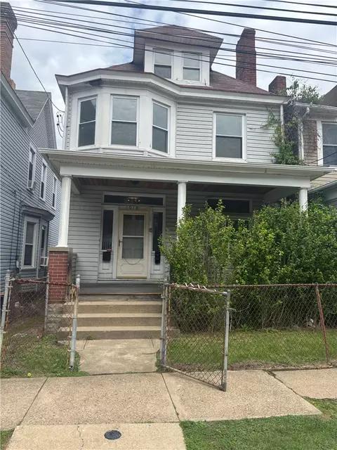 1018 Crucible St, Pittsburgh, PA 15220