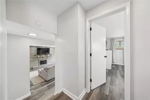 Entry Way - 5795 Roosevelt Ave, Export, PA 15632 photo 1 of 2
