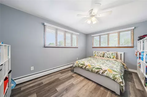 Bedroom - 5795 Roosevelt Ave, Export, PA 15632 photo 5 of 8