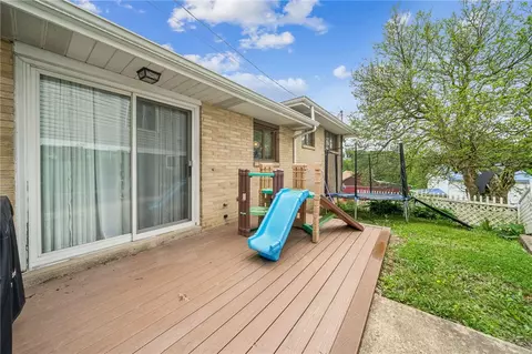 Exterior - 5795 Roosevelt Ave, Export, PA 15632 photo 4 of 5