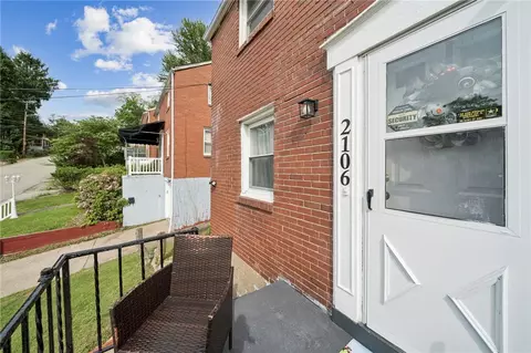 2106 Lindsay Rd, Pittsburgh, PA 15221