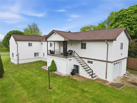 109 Gross Dr, Aliquippa, PA 15001