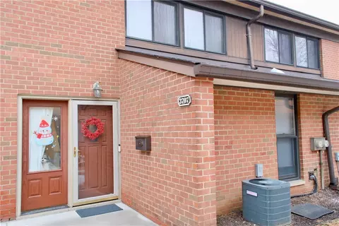3707 Allendale Cir, Pittsburgh, PA 15204