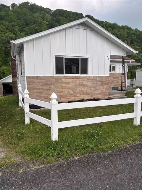 178 1st St, Clarksville, PA 15322