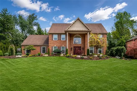 209 Redwood Dr, Venetia, PA 15367