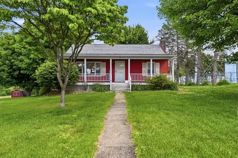115 Westview Dr, Butler, PA 16001