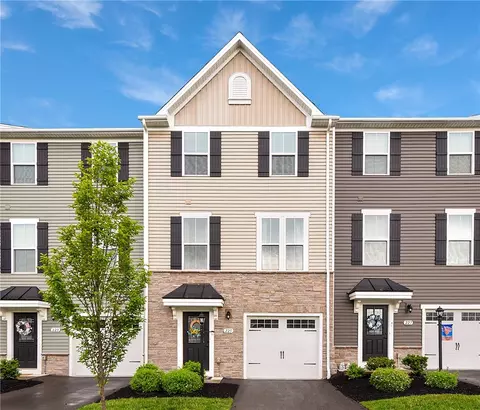 225 Chesna, Pittsburgh, PA 15234