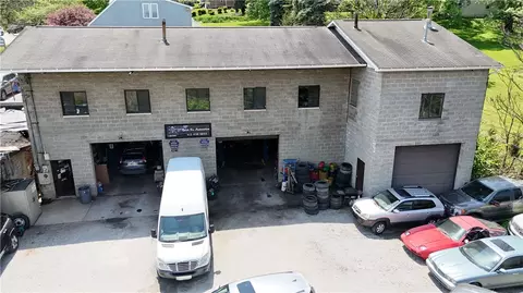 700 Lebanon Rd, West Mifflin, PA 15122