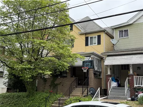339 Ohio Ave, Glassport, PA 15045