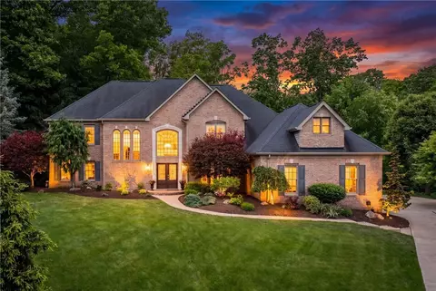 106 Briarwood Dr, Mcmurray, PA 15317