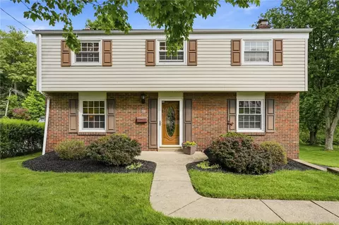 174 Crescent Garden Dr, Pittsburgh, PA 15235