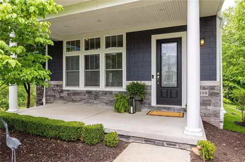 490 Bradley St, Pittsburgh, PA 15211