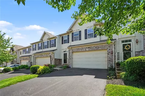 291 Maple Ridge Dr, Canonsburg, PA 15317