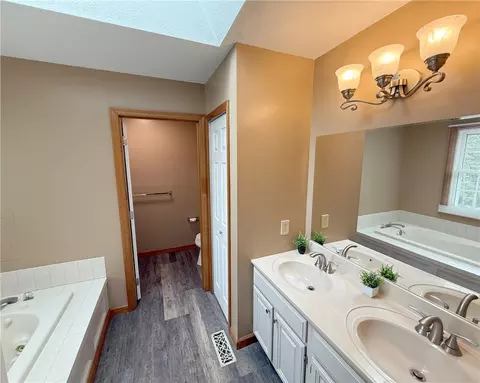 211 Warren Rd, Warrendale, PA 15086 photo 24