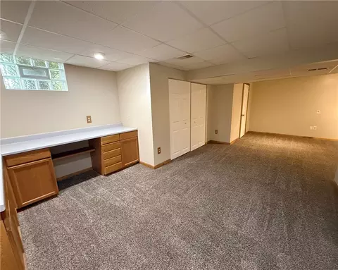 211 Warren Rd, Warrendale, PA 15086 photo 39