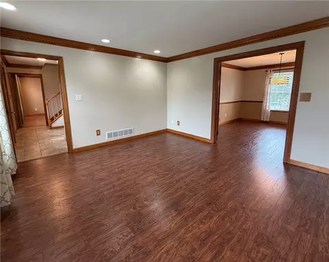 211 Warren Rd, Warrendale, PA 15086 photo 11