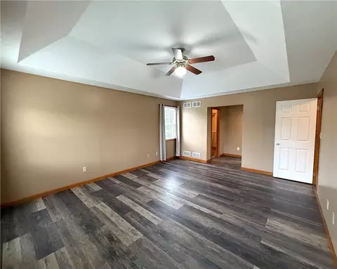 211 Warren Rd, Warrendale, PA 15086 photo 20