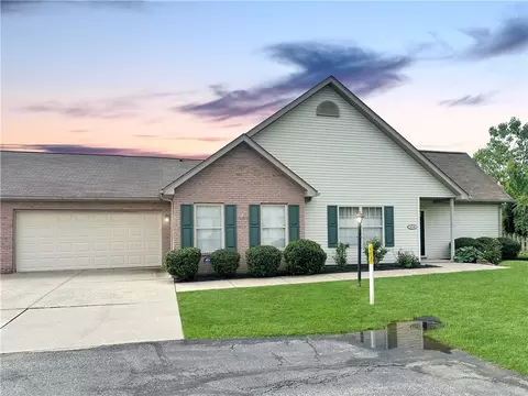 1039 Timberwood Dr, Beaver Falls, PA 15010
