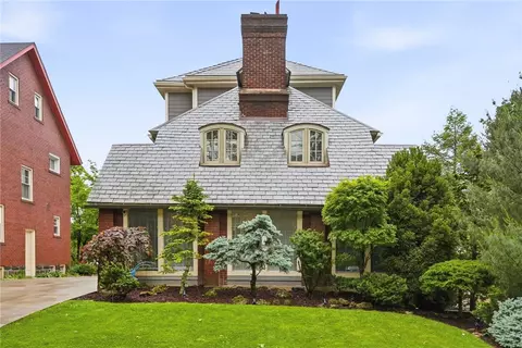 1512 Valmont St, Pittsburgh, PA 15217