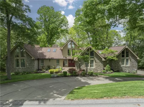 504 Timber Ln, Jefferson Hills, PA 15025
