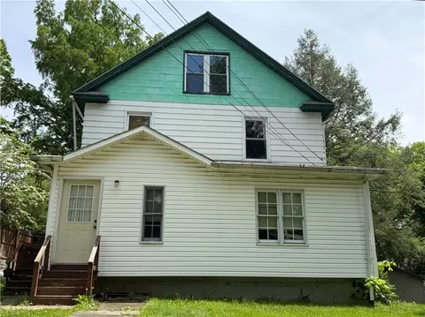 333 Normal Ave, Slippery Rock, PA 16057