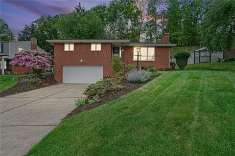 1498 Parkview Dr, Allison Park, PA 15101