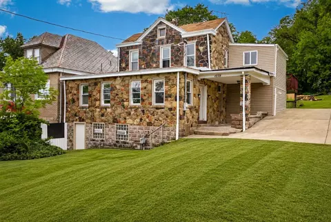 1235 Dagmar, Pittsburgh, PA 15216