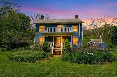 120 Center Highlands Rd, Waynesburg, PA 15370