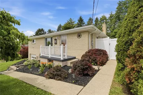 1312 State Rd, Monessen, PA 15062