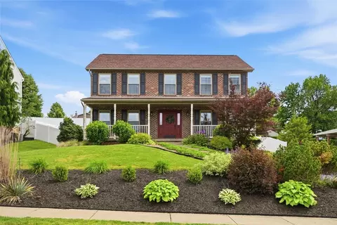 4003 Oak Point Cir, Mckees Rocks, PA 15136