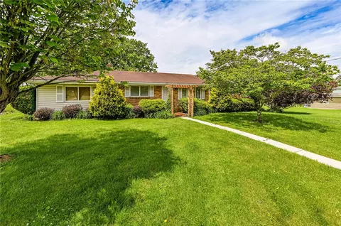 302 Pecan St, Sutersville, PA 15083