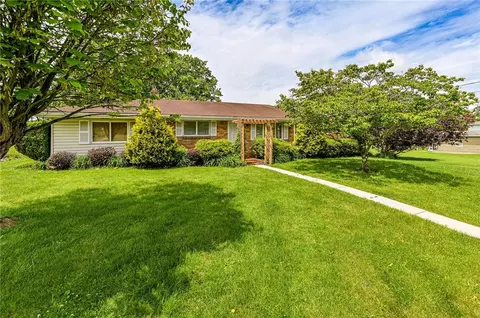 302 Pecan St, Sutersville, PA 15083