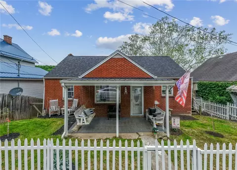 178 Highway St, Yukon, PA 15698
