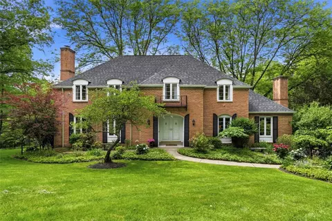 111 Shannon Dr, Blawnox, PA 15238