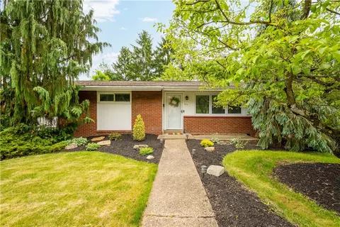 439 Arbor Ln, Pittsburgh, PA 15236