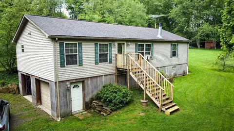 326 Gray Ave, Cabot, PA 16023