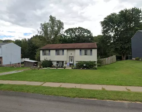 320 Constellation Dr, Freedom, PA 15042