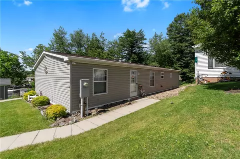 111 Pembrooke Dr, Delmont, PA 15626