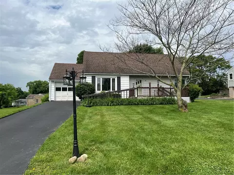 1705 10th Ave, Beaver, PA 15009