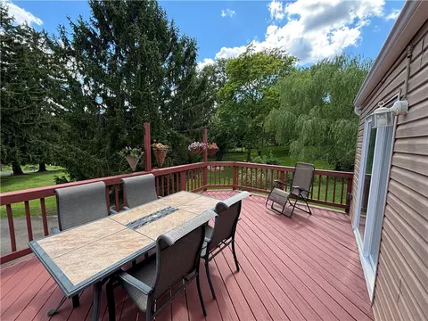 Exterior - 419 Patsy Dr, Gibsonia, PA 15044 photo 6 of 11