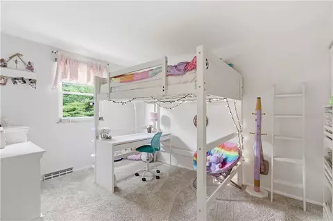 Bedroom - 419 Patsy Dr, Gibsonia, PA 15044 photo 2 of 5