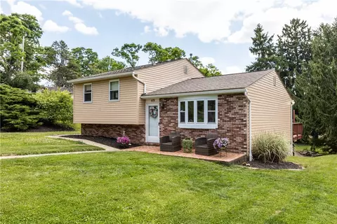 419 Patsy Dr, Gibsonia, PA 15044