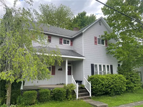 3728 W Main St, Hillsville, PA 16132