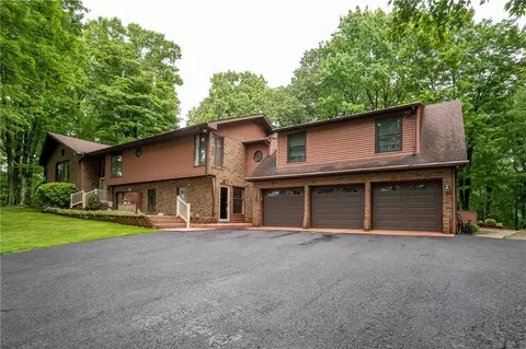 133 Windswept Dr, Latrobe, PA 15650